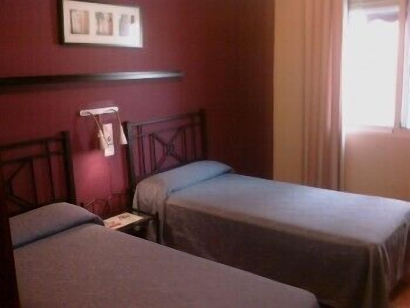 Hostal Jentoft Seville Luaran gambar