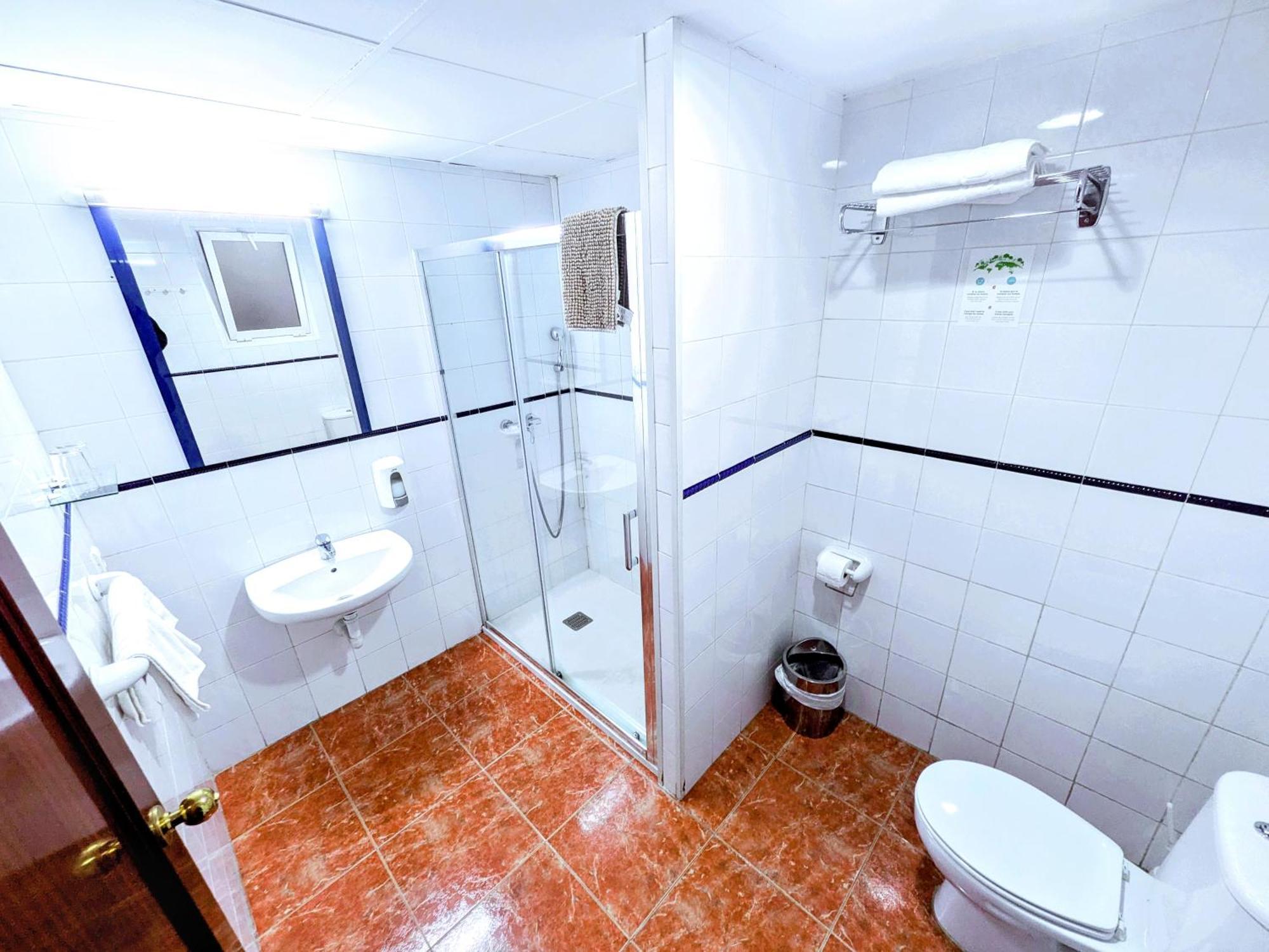 Hostal Jentoft Seville Luaran gambar