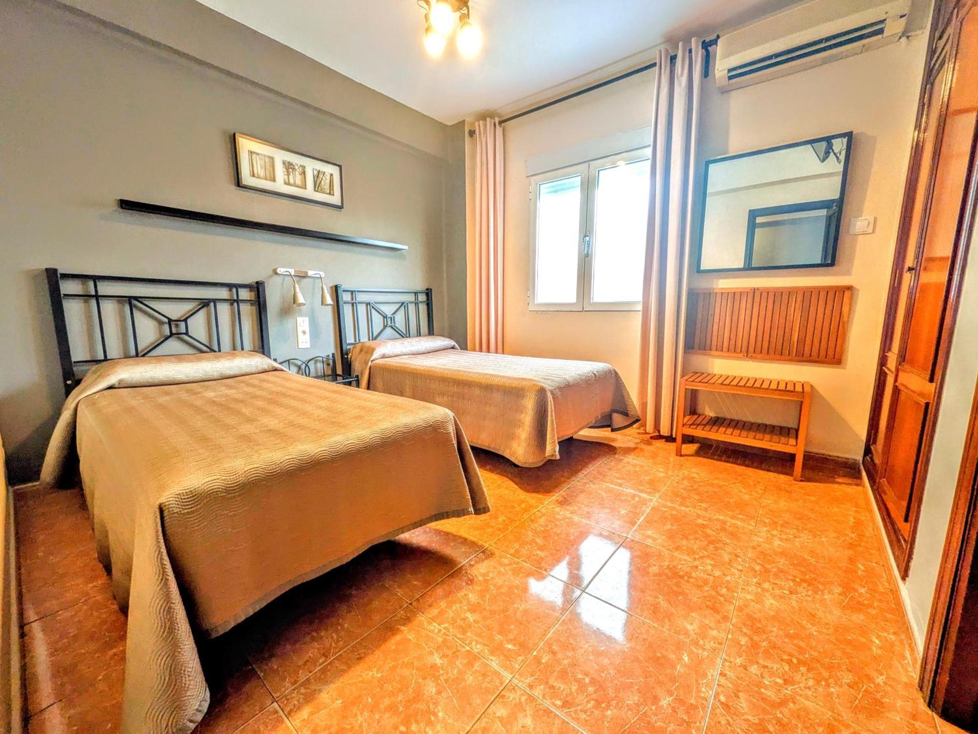 Hostal Jentoft Seville Luaran gambar