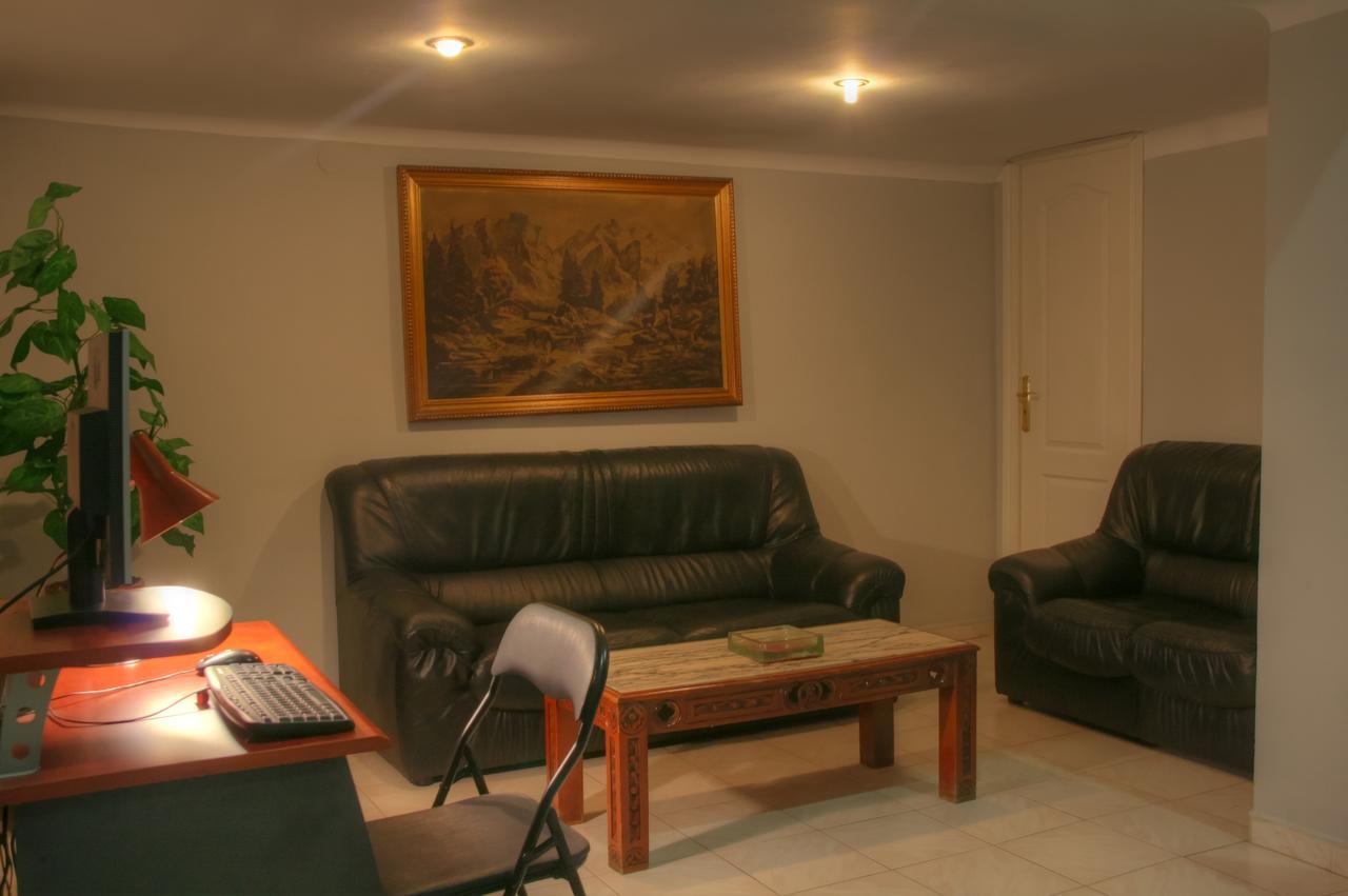 Hostal Jentoft Seville Luaran gambar