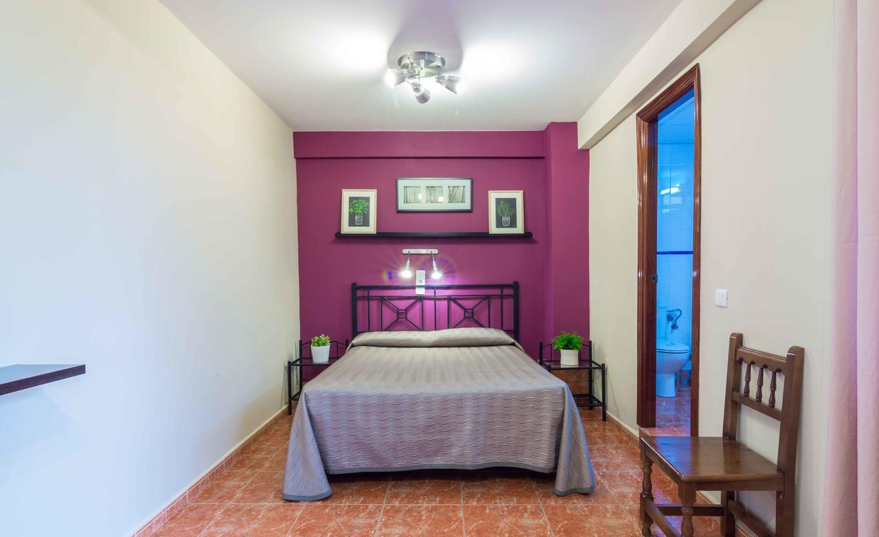 Hostal Jentoft Seville Luaran gambar