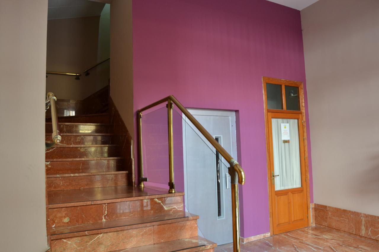 Hostal Jentoft Seville Luaran gambar
