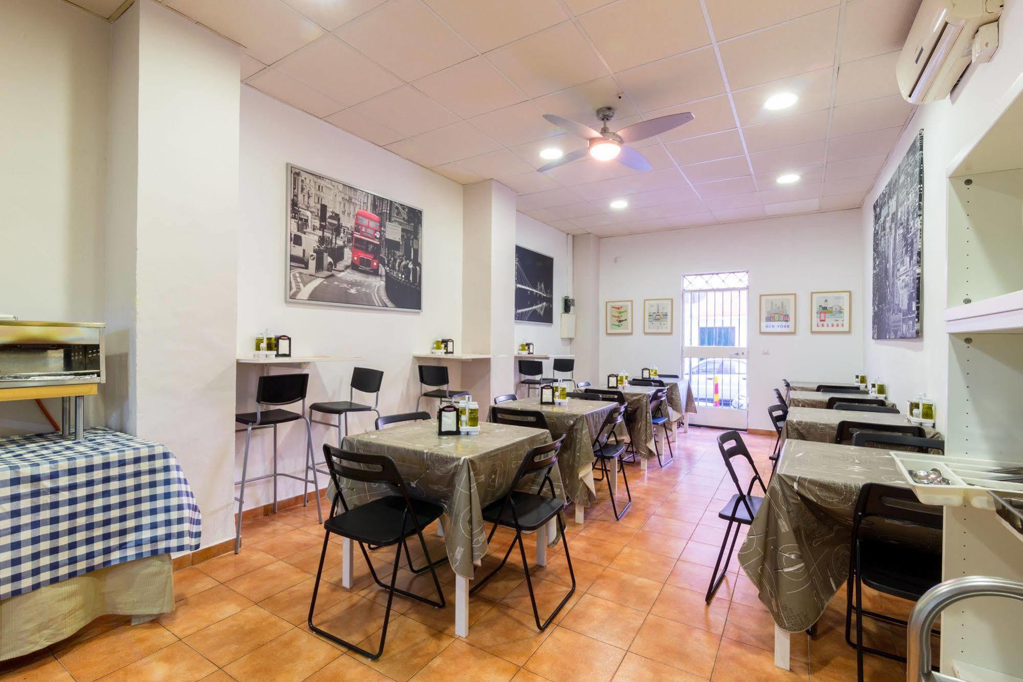 Hostal Jentoft Seville Luaran gambar