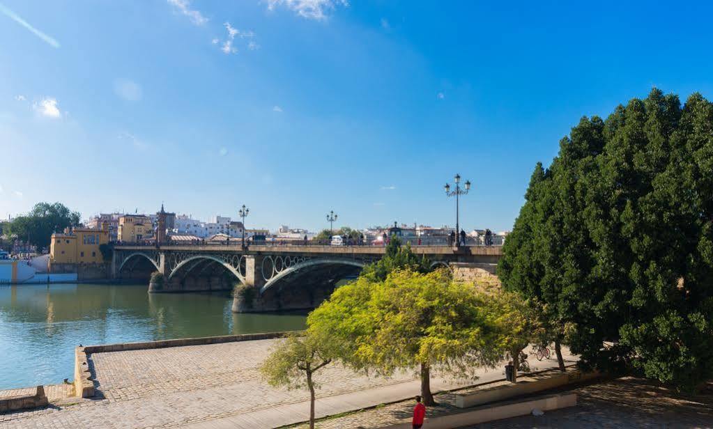 Hostal Jentoft Seville Luaran gambar